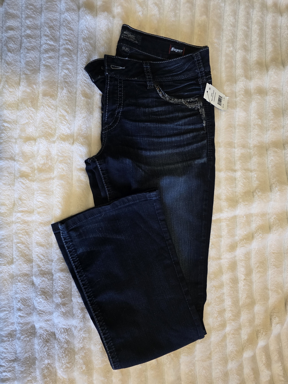 Silver Jeans Dark Blue Embroidered Back Pocket Jeans - Picture 2 of 16